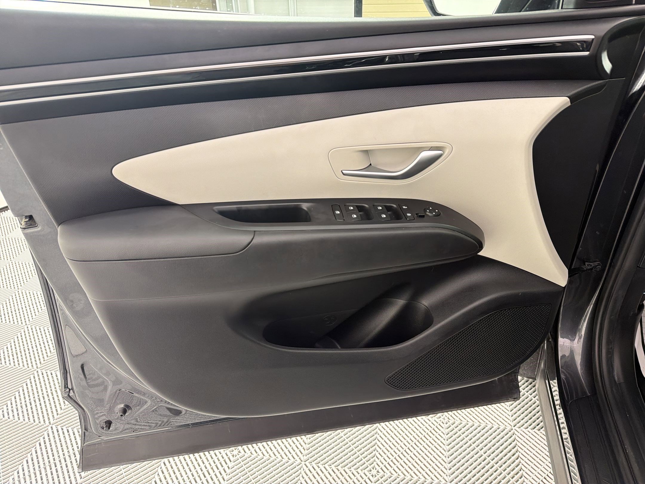 Used 2023 Hyundai Tucson SEL FWD image 13