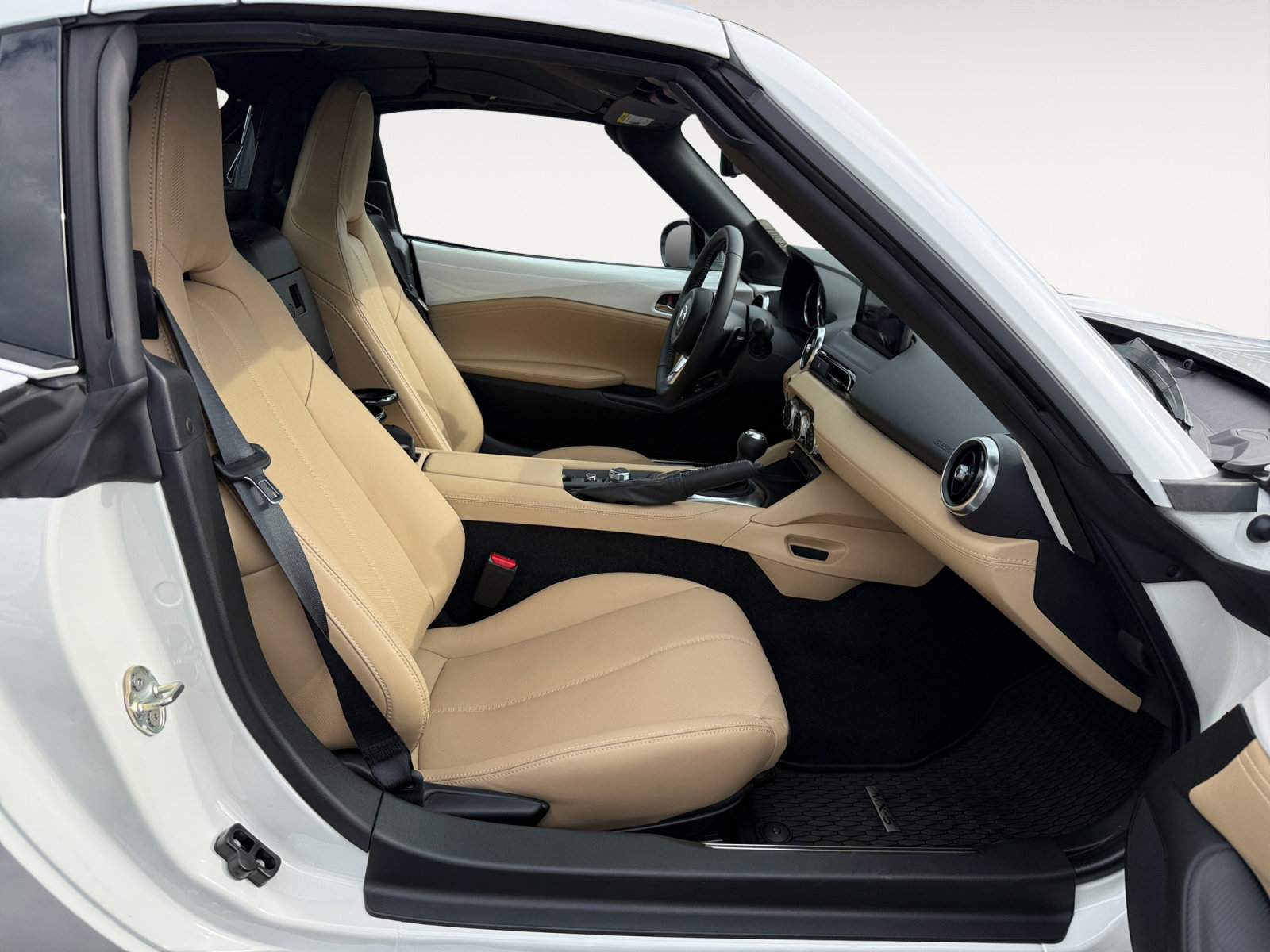 New 2026 MAZDA MX-5 Miata RF Grand Touring w/ Weather Package RWD image 19