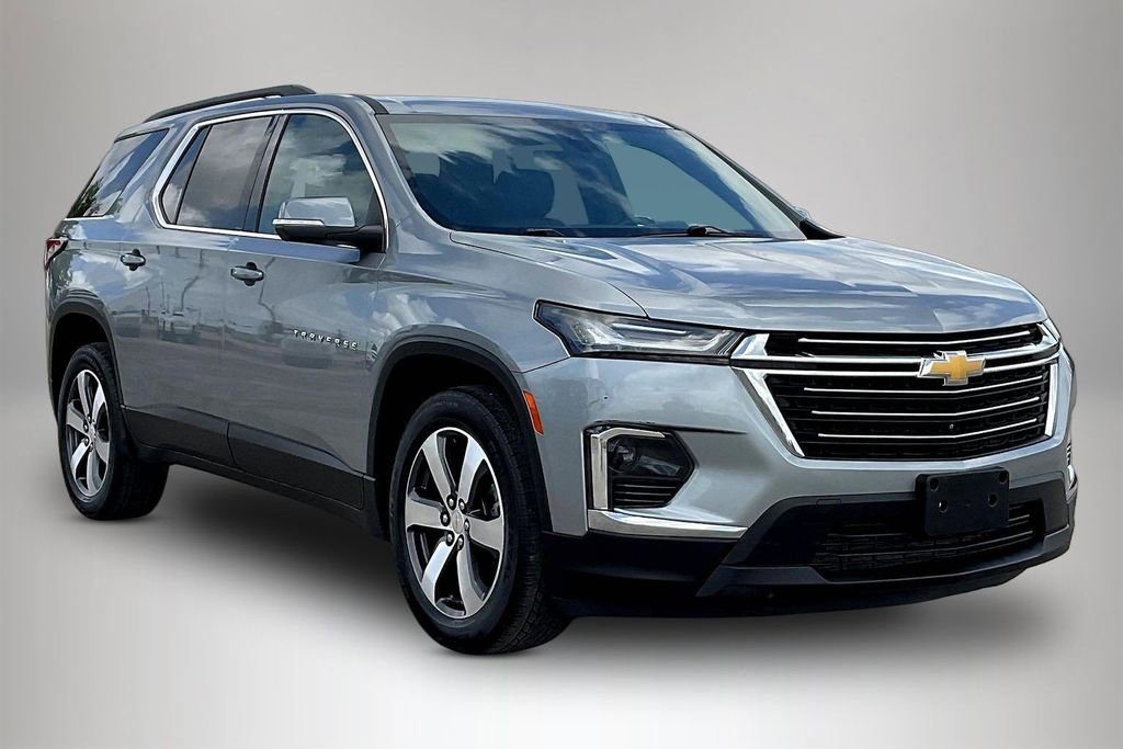 Used 2023 Chevrolet Traverse LT w/ LT Premium Package
