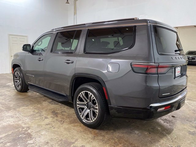 Used 2023 Jeep Wagoneer 4WD w/ Premium Group I image 3