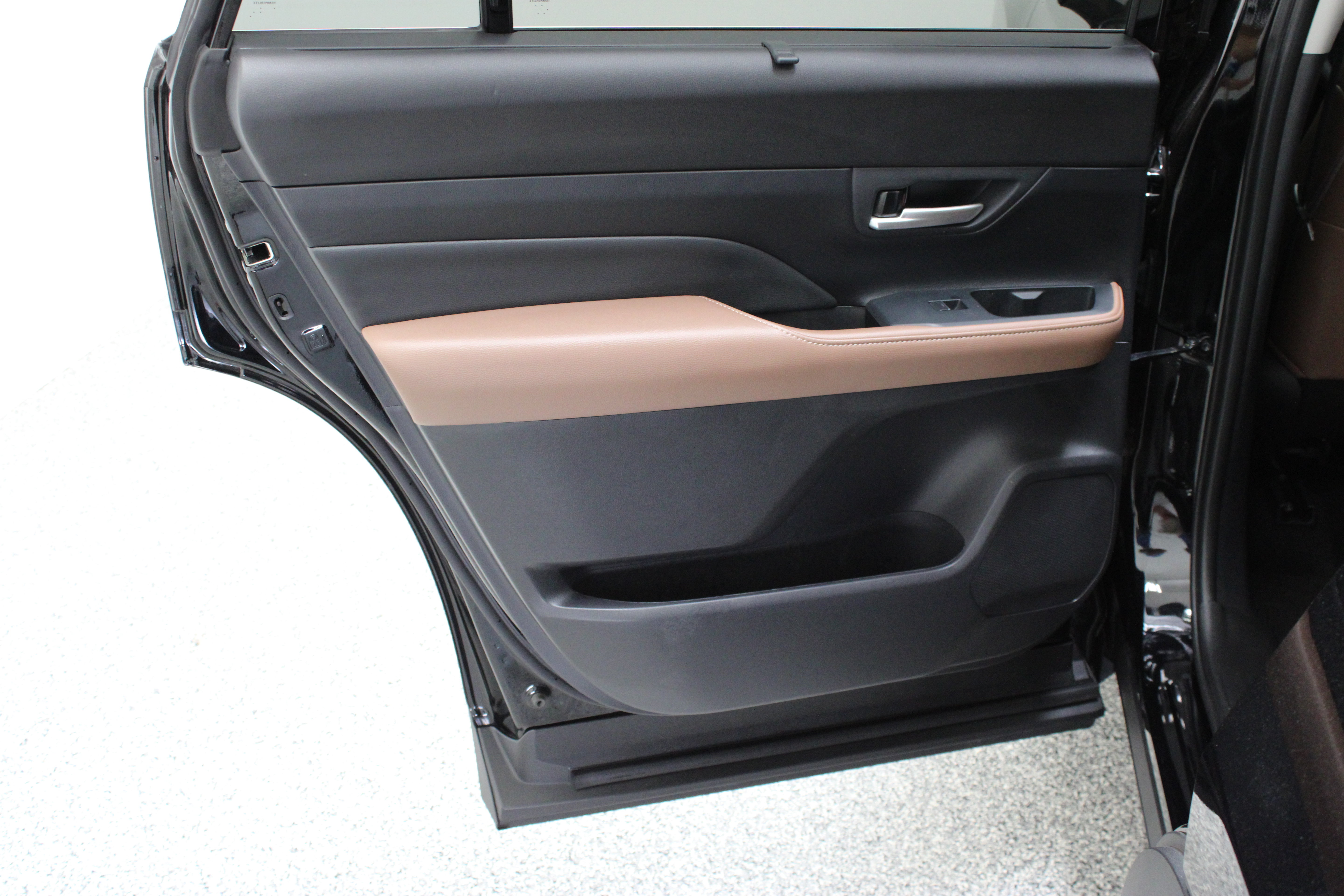 Used 2026 Toyota Grand Highlander AWD image 30