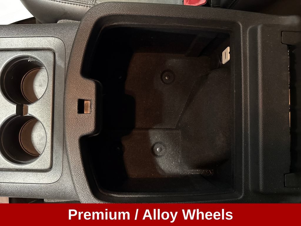 Used 2011 Chevrolet Avalanche LT w/ Regional Value Package AWD/4WD image 18