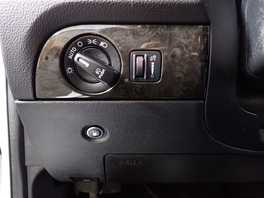 Used 2016 Dodge Durango Citadel w/ Premium Entertainment Group AWD/4WD image 33