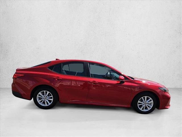 Used 2025 Toyota Camry LE FWD image 4