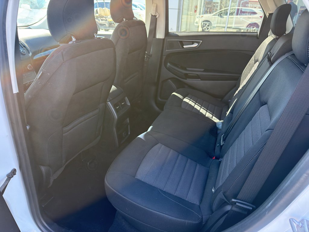 Used 2019 Ford Edge SE w/ SE Fleet Driver's Package FWD image 9
