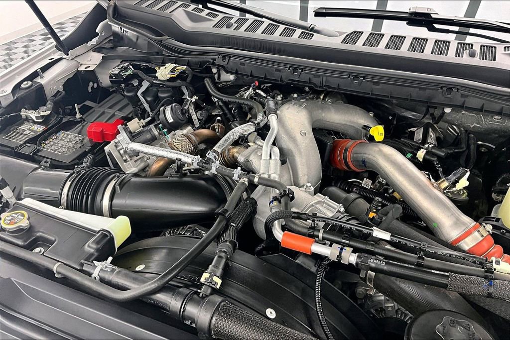 Certified 2024 Ford F250 Platinum AWD/4WD image 35