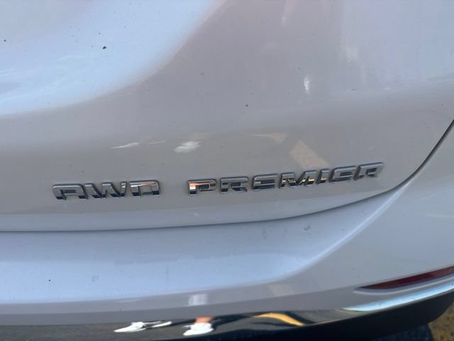Used 2021 Chevrolet Equinox Premier AWD/4WD image 3