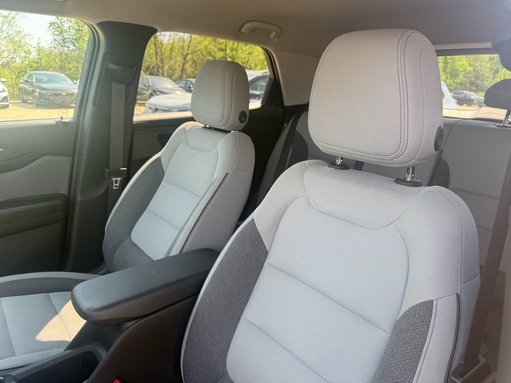 Used 2024 Chevrolet TrailBlazer LT w/ Convenience Package FWD image 12