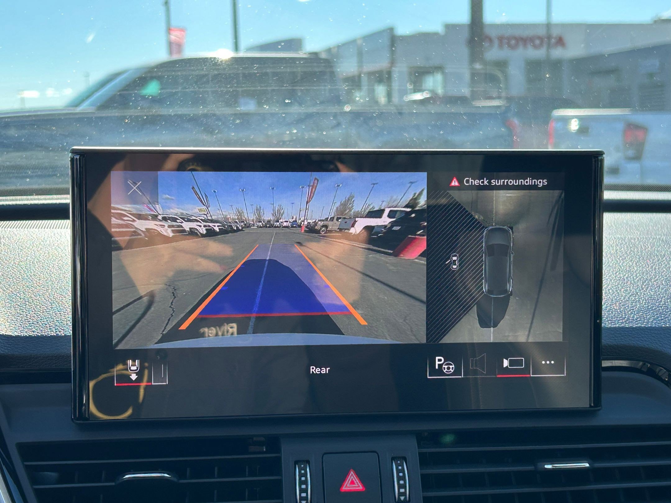 Used 2023 Audi Q5 2.0T Prestige w/ Prestige Package image 21