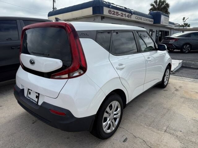 Used 2021 Kia Soul LX FWD image 6