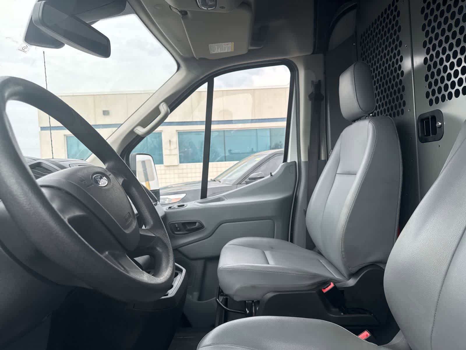 Used 2017 Ford Transit 150 130 Medium Roof image 28
