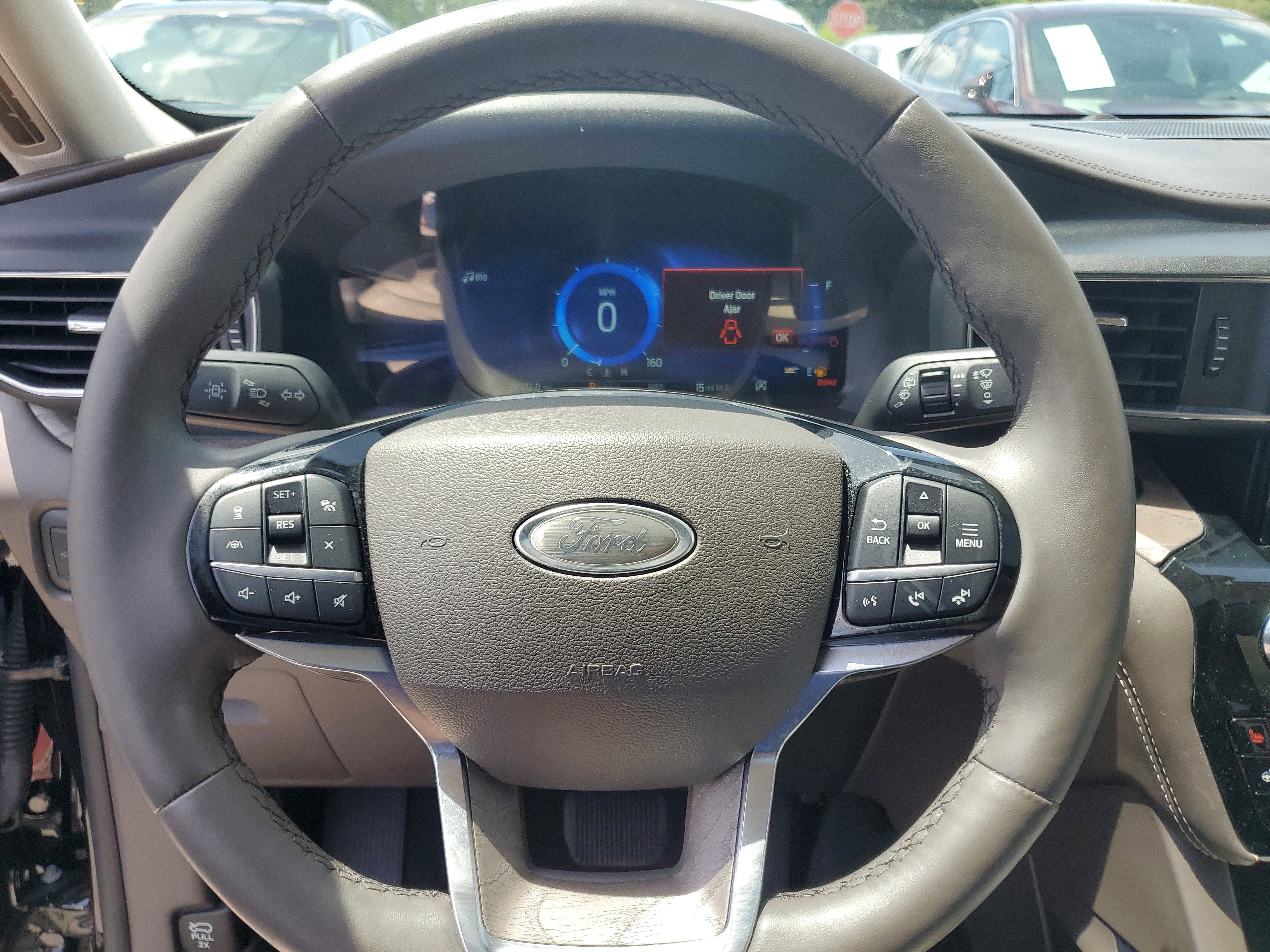 Used 2022 Ford Explorer Platinum w/ Equipment Group 601A image 17