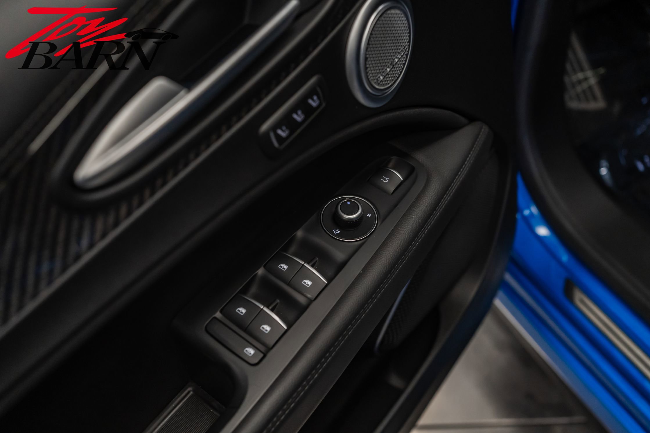 Used 2022 Alfa Romeo Stelvio Quadrifoglio image 21