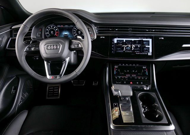 New 2025 Audi RS Q8 performance image 14