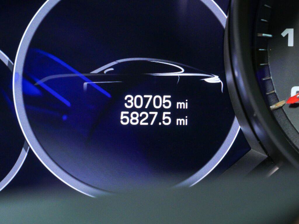 Certified 2023 Porsche Panamera 4 Platinum Edition AWD/4WD image 12