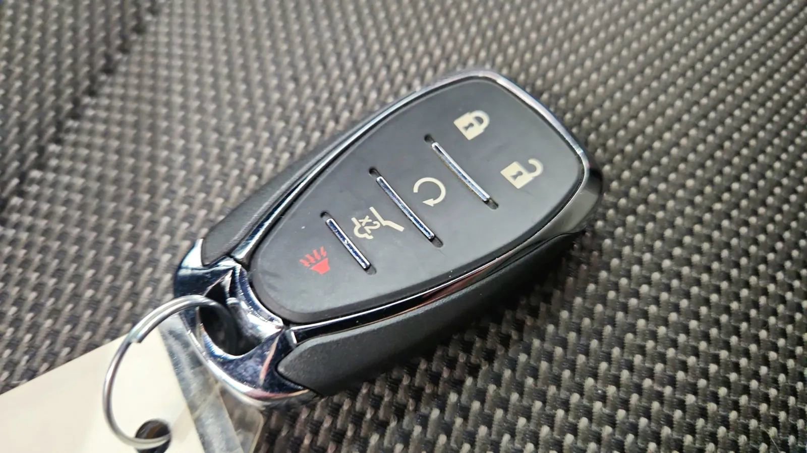 Used 2023 Chevrolet Traverse LT image 24