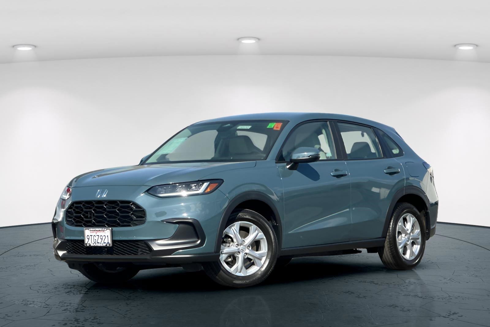 Certified 2025 Honda HR-V LX image 2