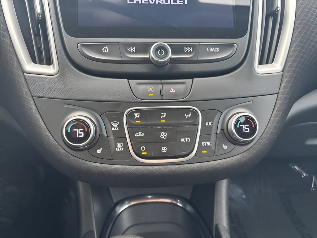 Used 2024 Chevrolet Malibu LT FWD image 19