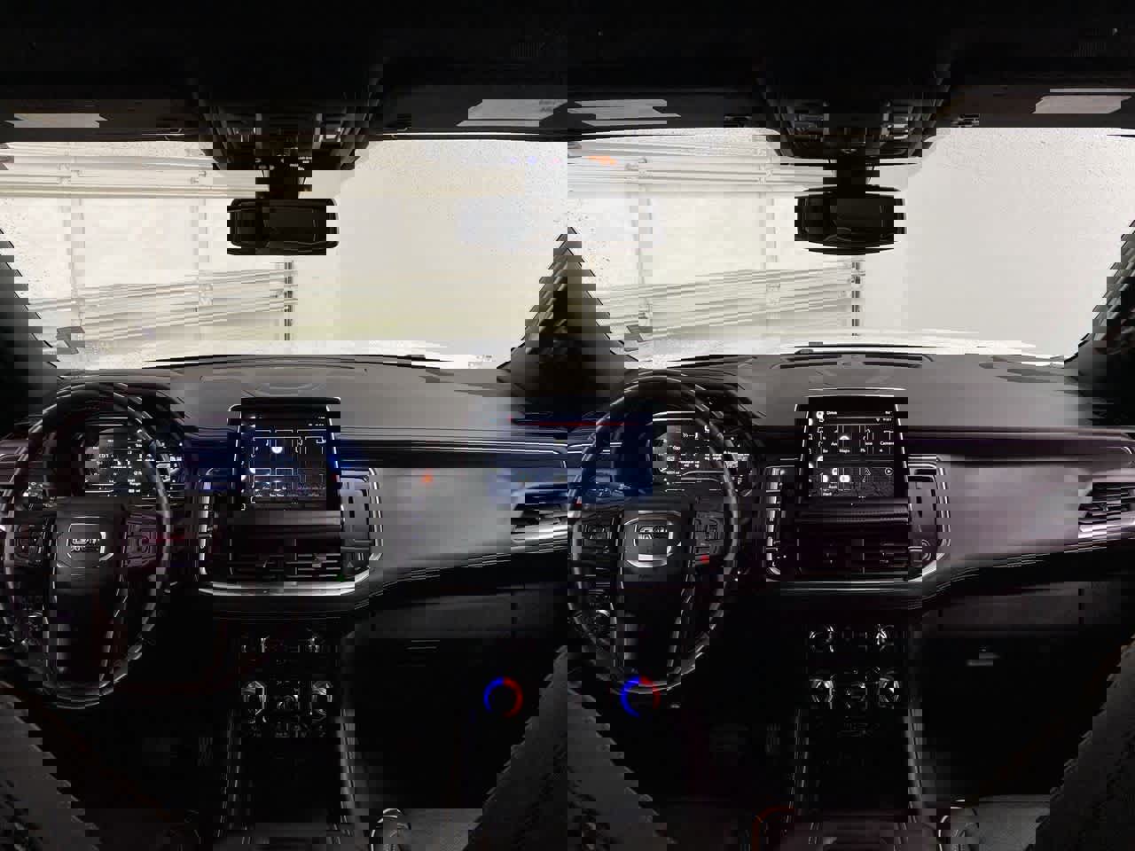 Used 2022 GMC Yukon AT4 image 12