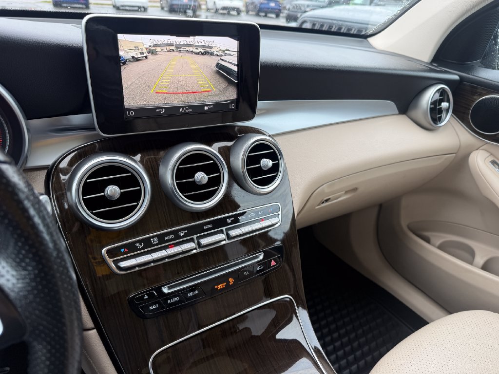 Used 2019 Mercedes-Benz GLC 300 image 7