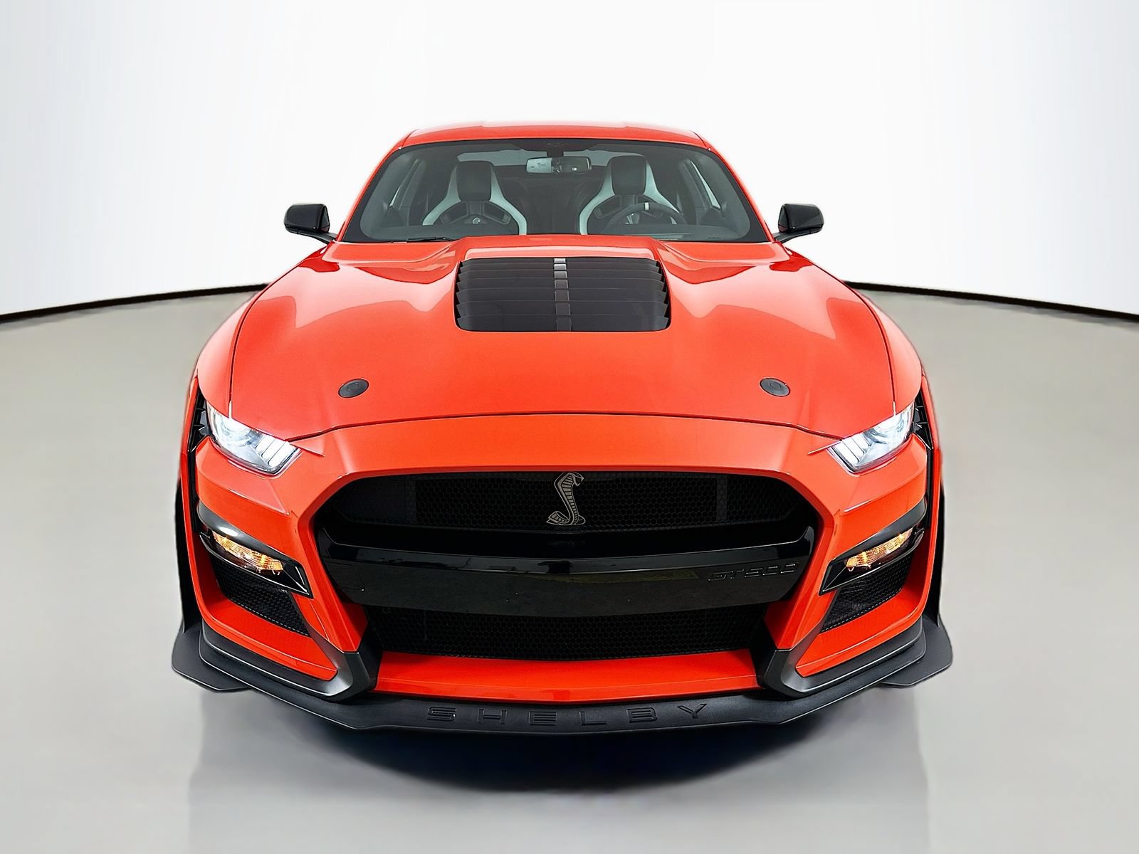 Used 2022 Ford Mustang Shelby GT500 w/ Handling Package RWD image 2