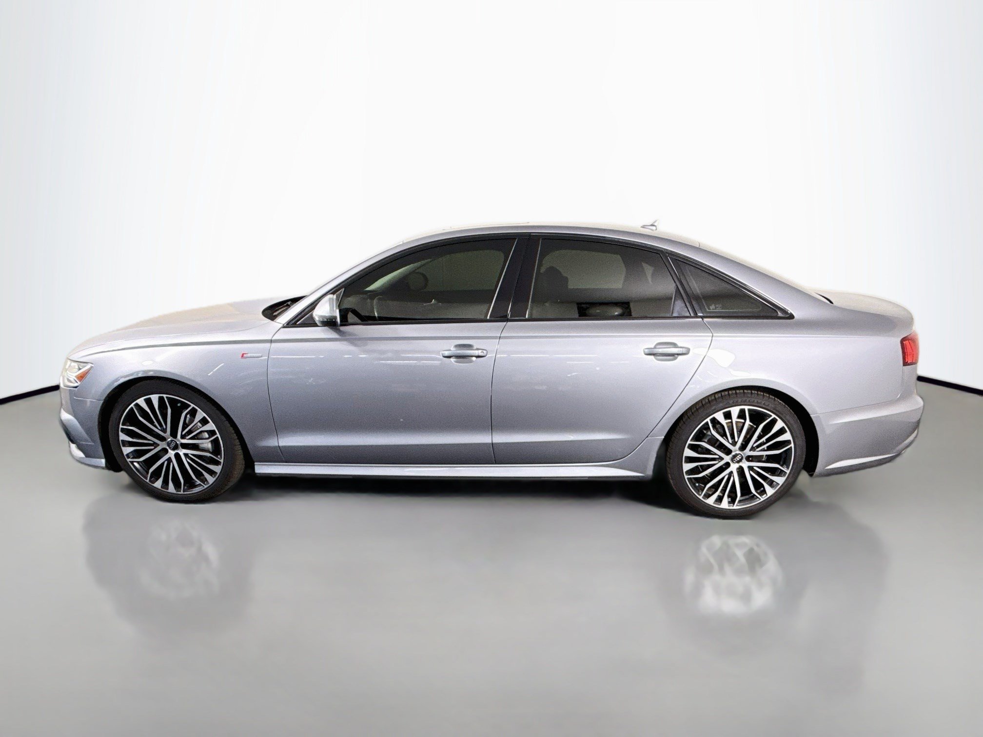 Used 2017 Audi A6 3.0T Premium Plus w/ Driver Assistance Package AWD/4WD image 6
