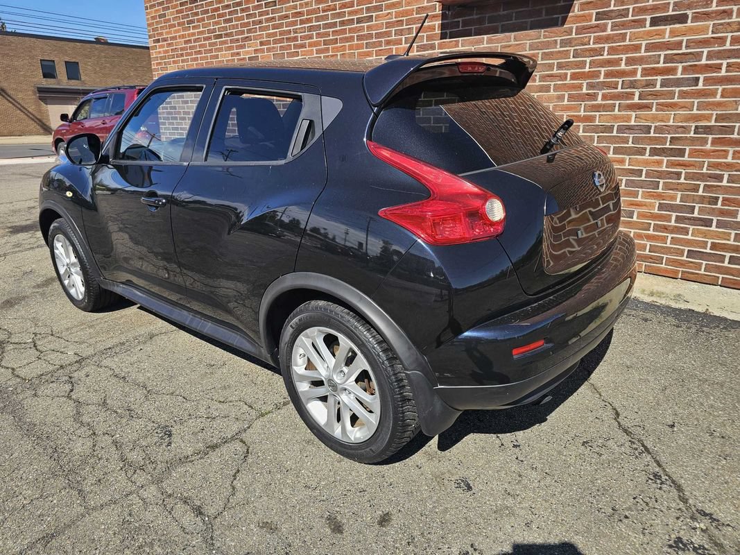 Used 2014 Nissan Juke SV AWD/4WD image 3