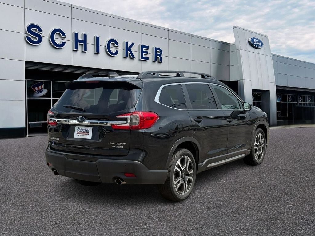 Used 2023 Subaru Ascent Limited AWD/4WD image 2