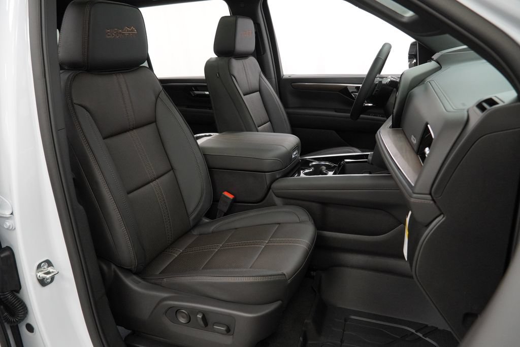 New 2026 Chevrolet Suburban High Country AWD/4WD image 34