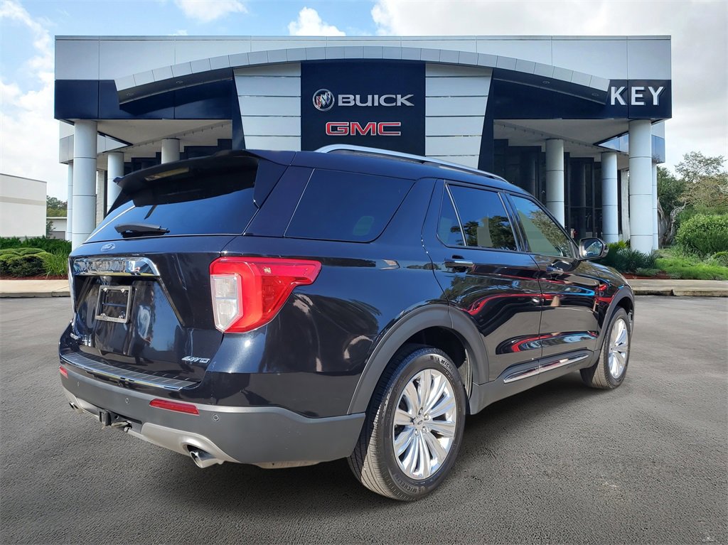 Used 2022 Ford Explorer Limited w/ Limited Technology Package image 4