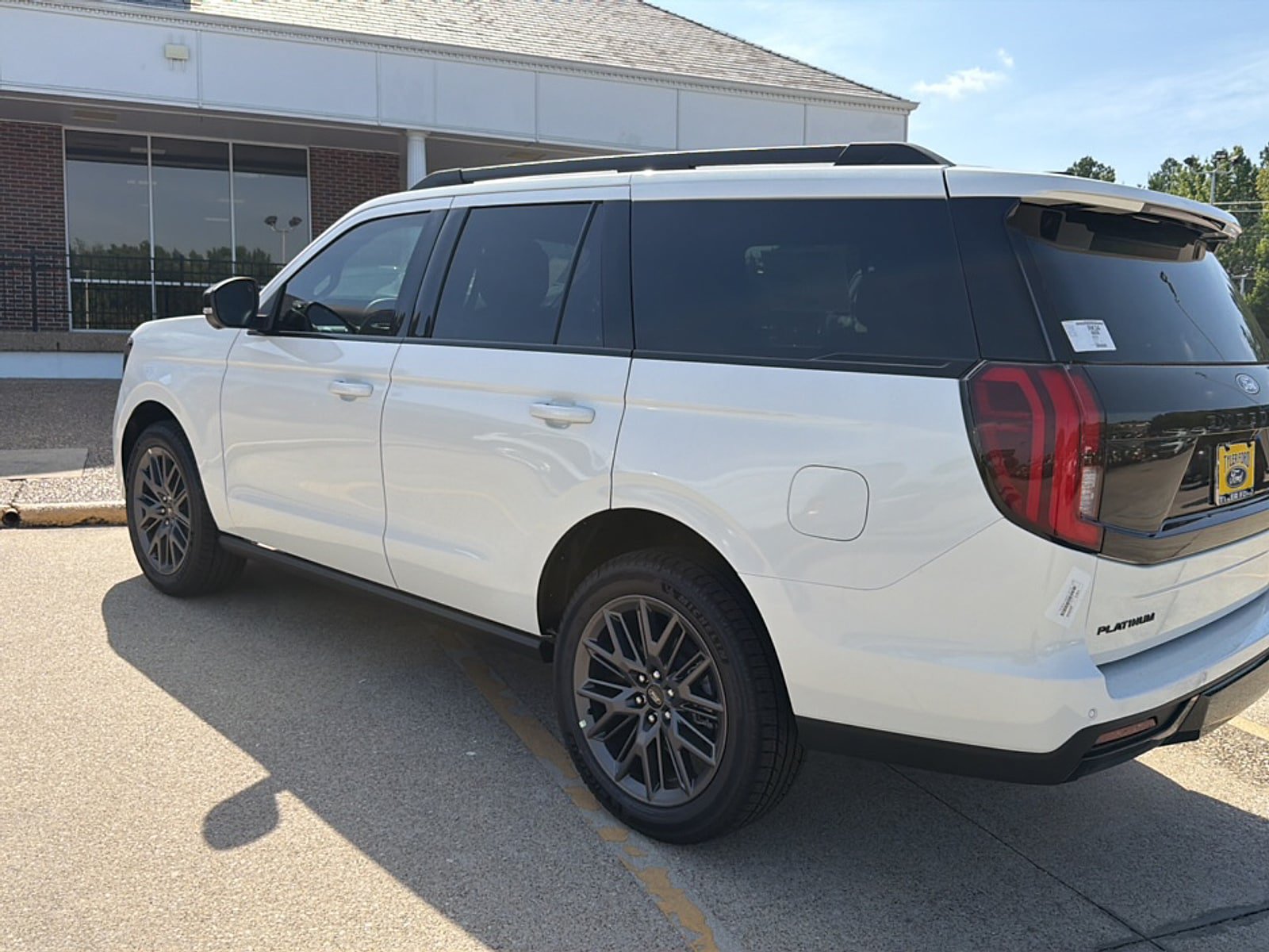 New 2027 Ford Expedition Platinum w/ Stealth Appearance Package AWD/4WD image 7