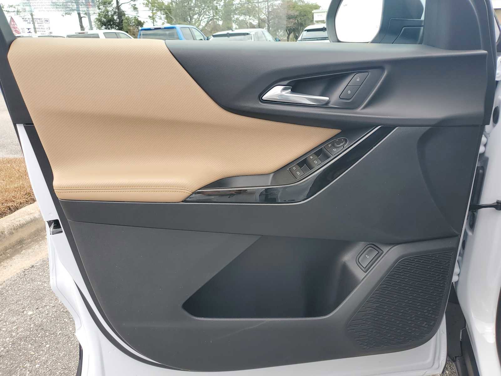 New 2026 Chevrolet Equinox ACTIV w/ Safety and Technology Package image 15