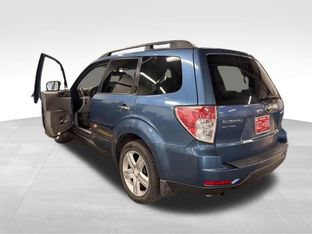 Used 2010 Subaru Forester 2.5X Premium image 3