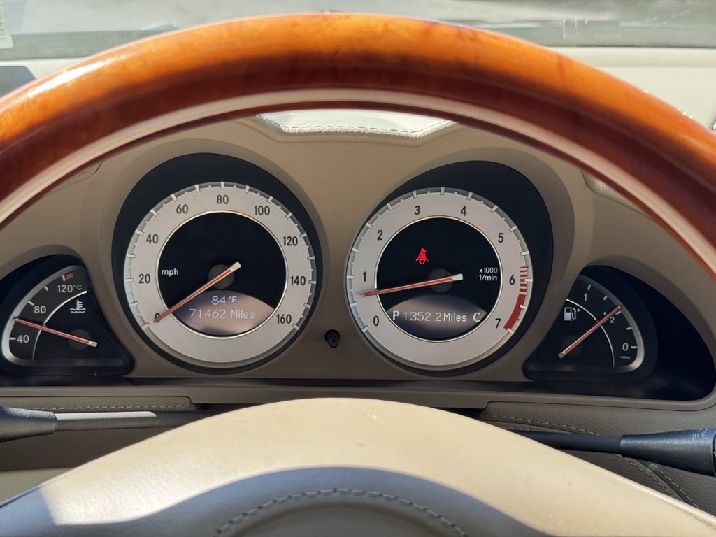 Used 2009 Mercedes-Benz SL 550 image 24
