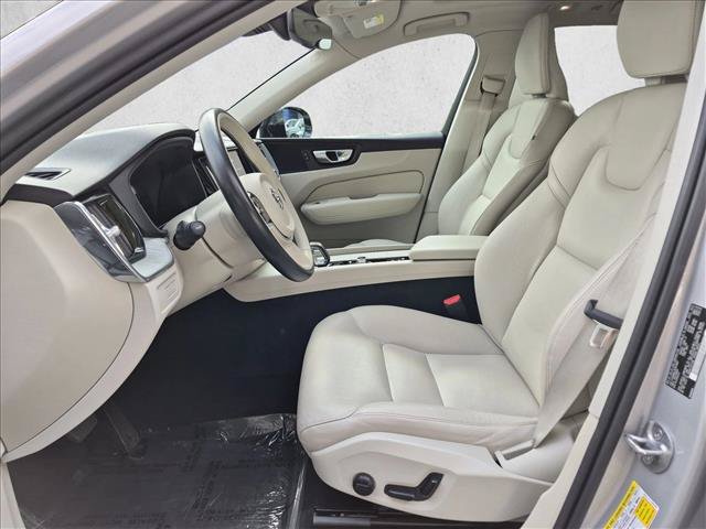 Used 2024 Volvo XC60 T8 Plus w/ Protection Package Premier AWD/4WD image 16