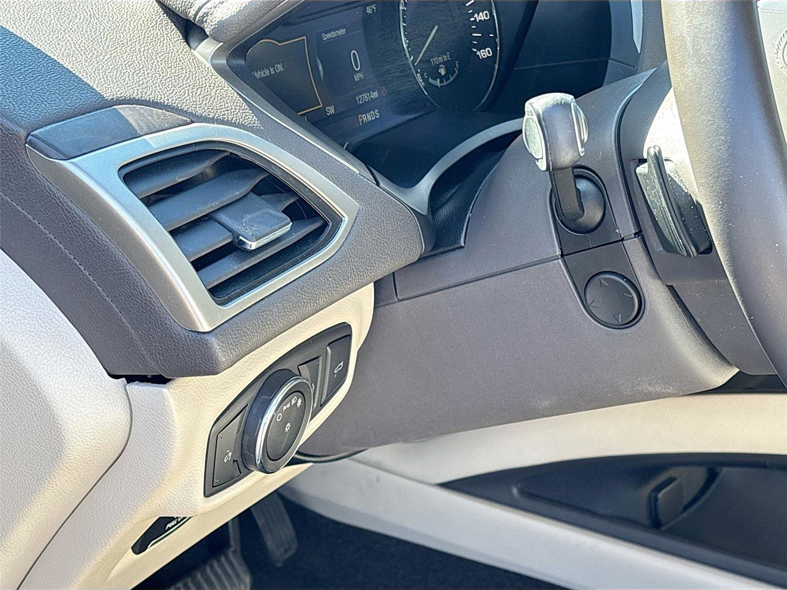 Used 2017 Lincoln MKZ Reserve image 10