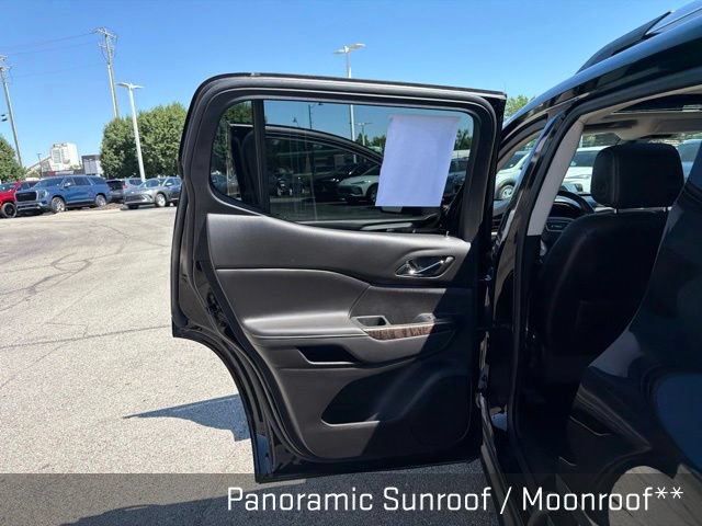 Used 2023 GMC Acadia Denali w/ Denali Ultimate Package AWD/4WD image 27