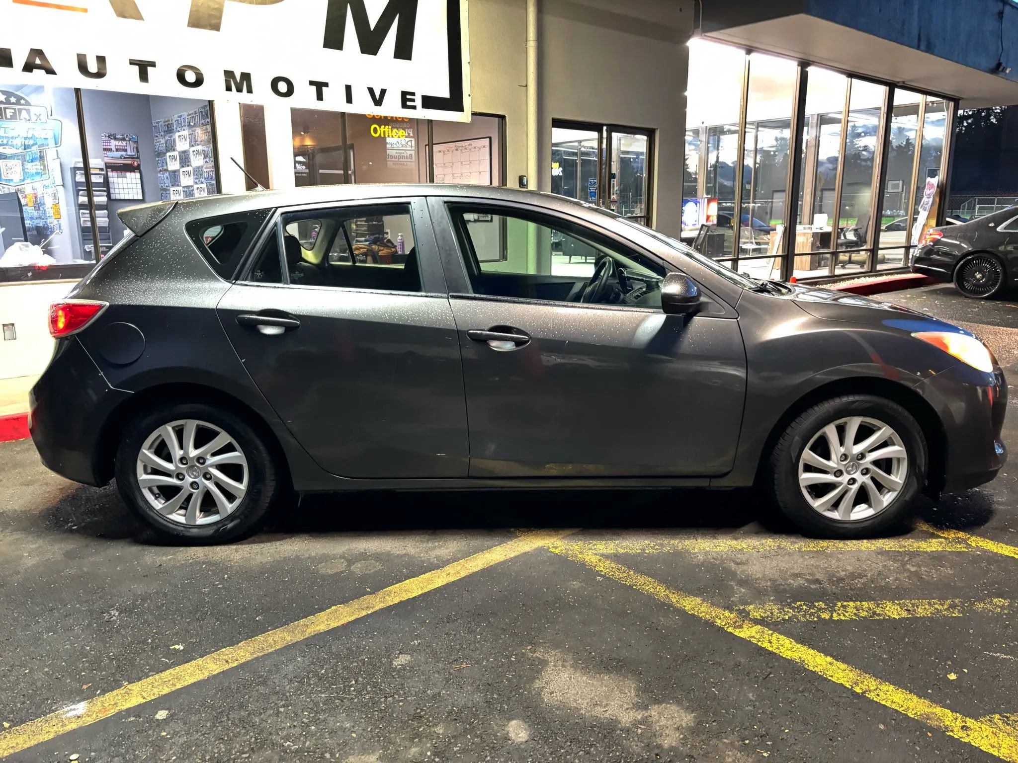 Used 2012 MAZDA MAZDA3 i Touring image 8