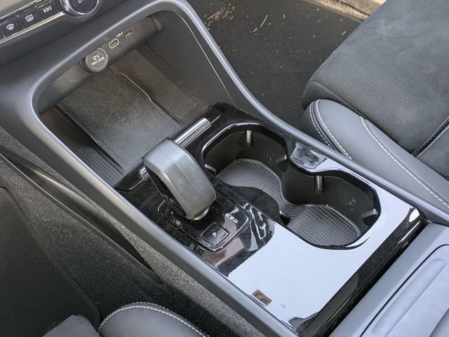 Certified 2023 Volvo XC40 Recharge Ultimate w/ Protection Package Premier AWD/4WD image 24