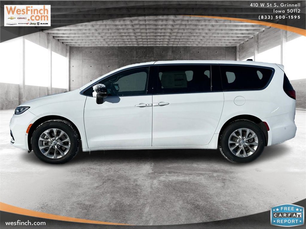 New 2025 Chrysler Pacifica Select image 8