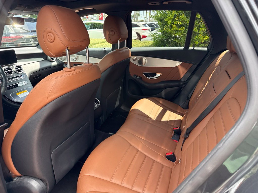 Certified 2022 Mercedes-Benz GLC 43 AMG 4MATIC image 6