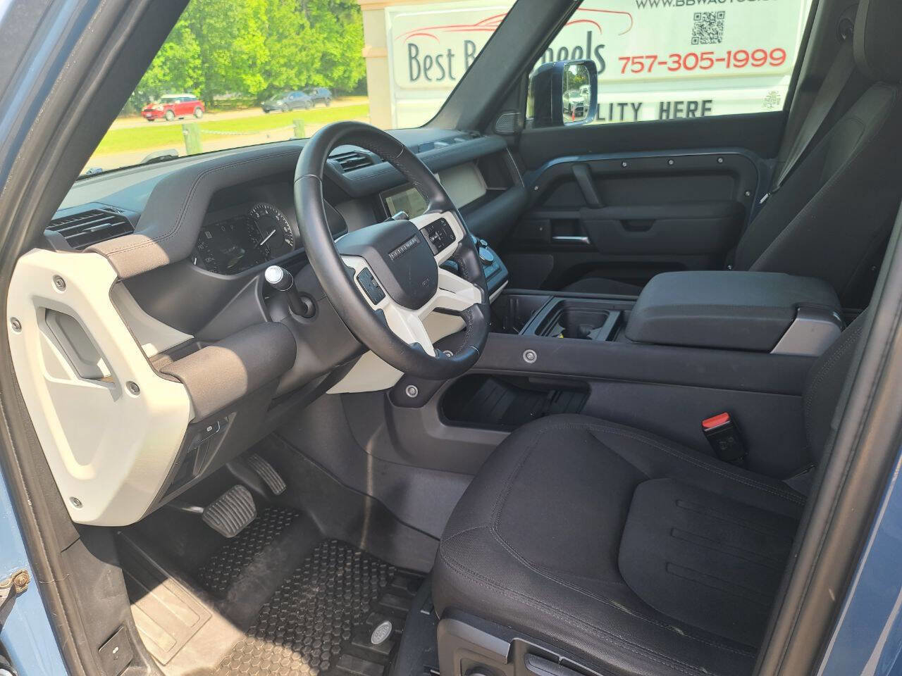 Used 2020 Land Rover Defender 110 image 14