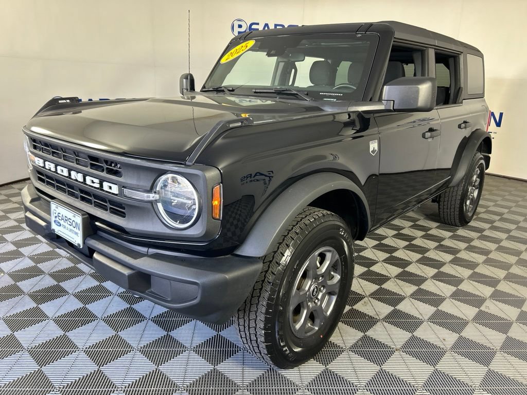Used 2025 Ford Bronco Big Bend AWD/4WD image 1