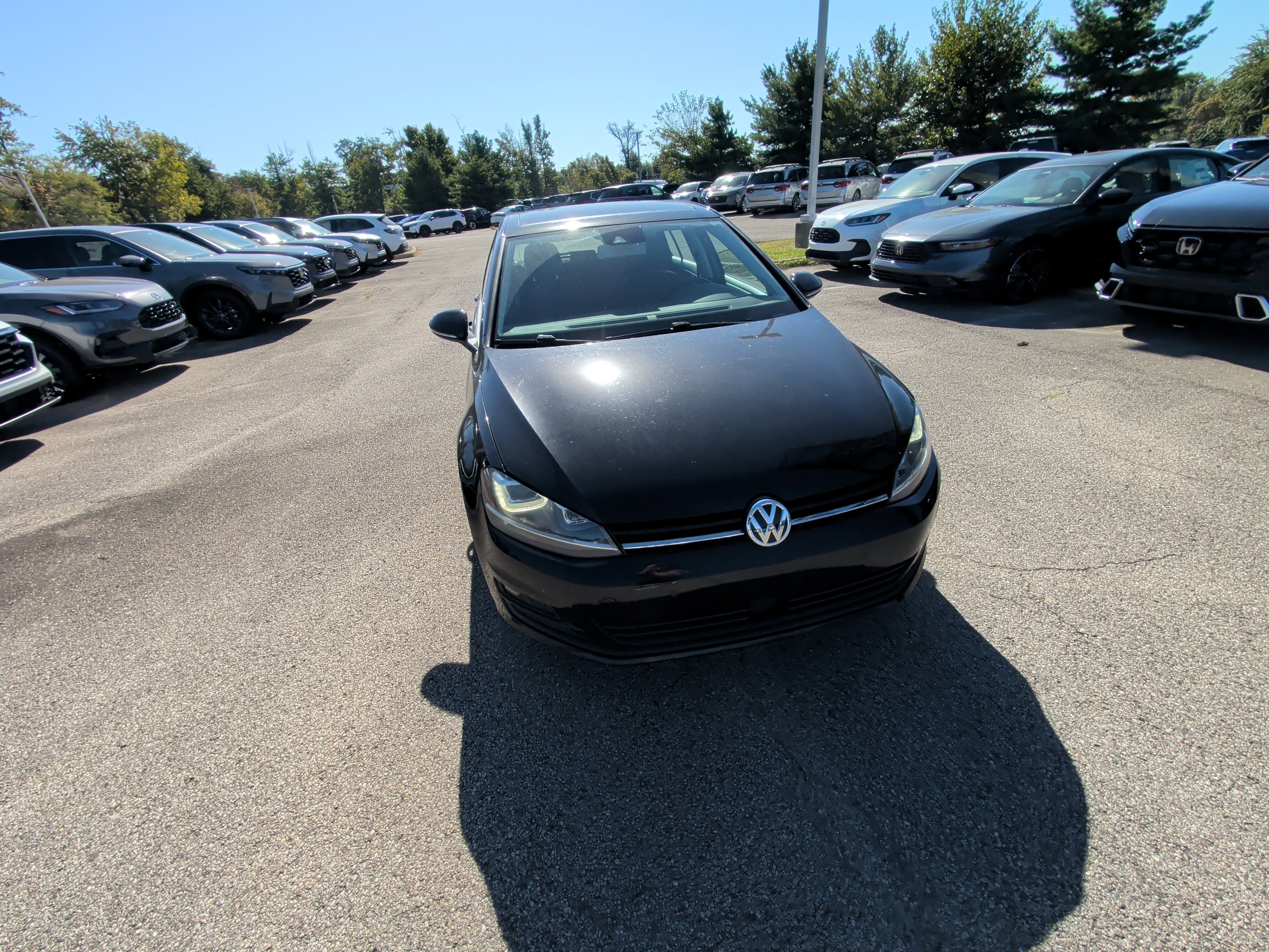 Used 2016 Volkswagen Golf S FWD image 12