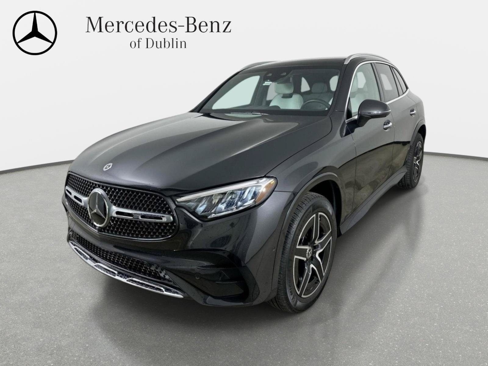 Certified 2025 Mercedes-Benz GLC 300 4MATIC image 1