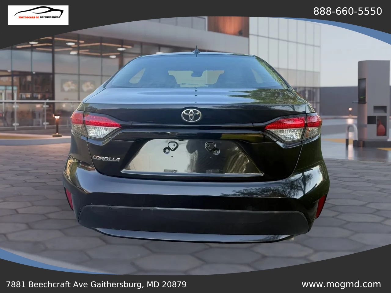 Used 2020 Toyota Corolla LE FWD image 7