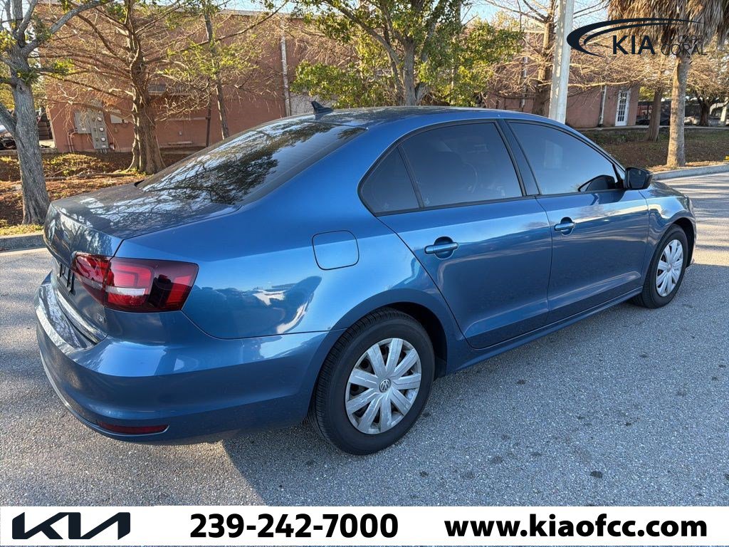 Used 2016 Volkswagen Jetta S image 9
