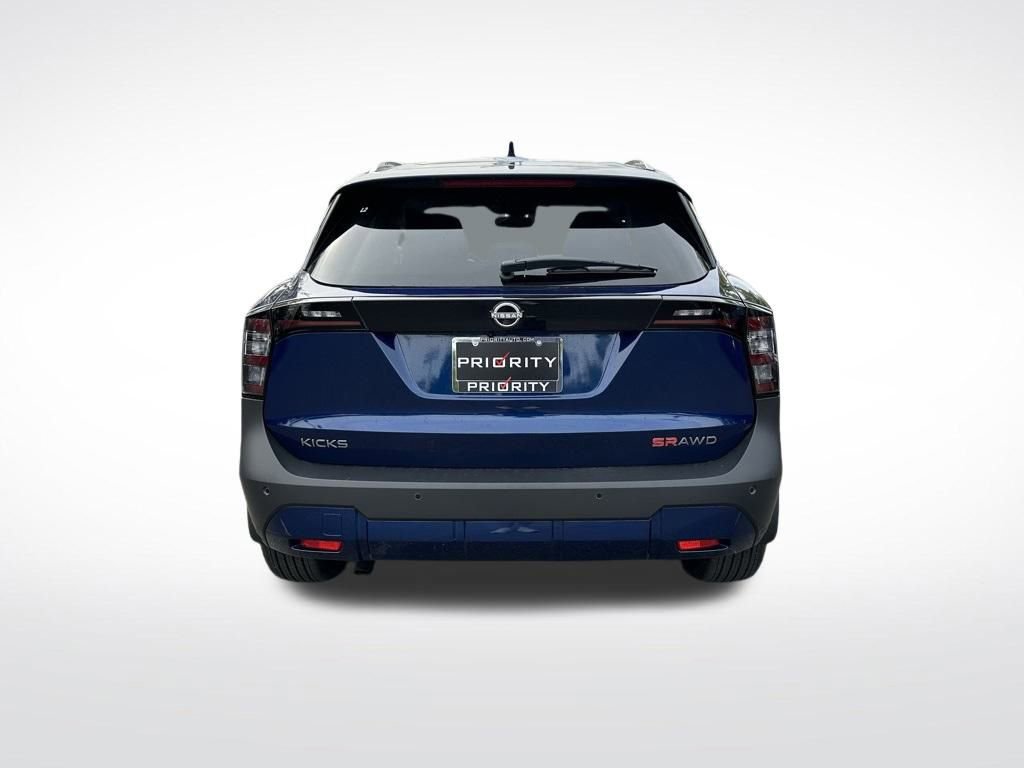 New 2025 Nissan Kicks SR w/ SR Premium Package image 4