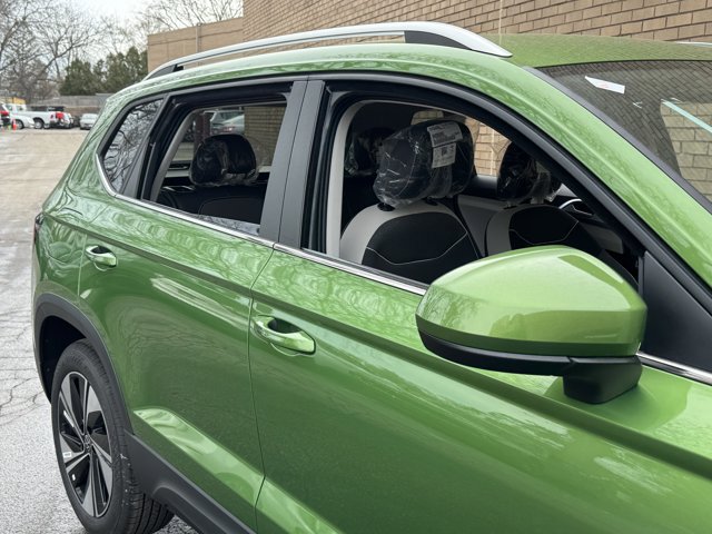 New 2026 Volkswagen Taos SE AWD/4WD image 6