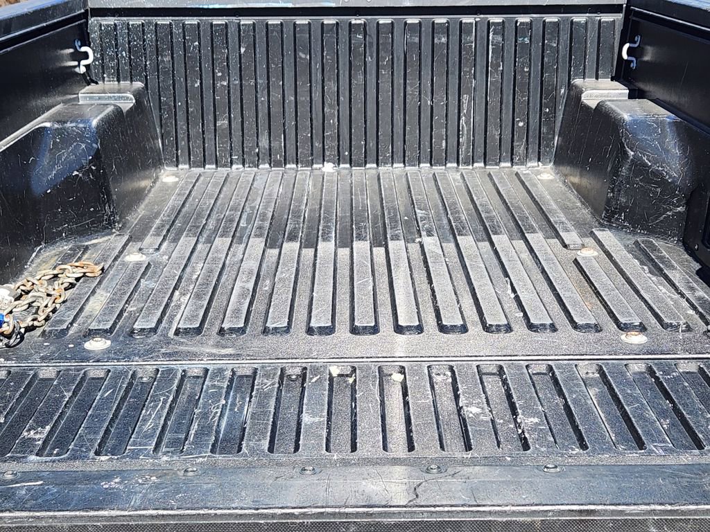 Used 2020 Toyota Tacoma TRD Sport w/ TRD Premium Sport Package AWD/4WD image 21